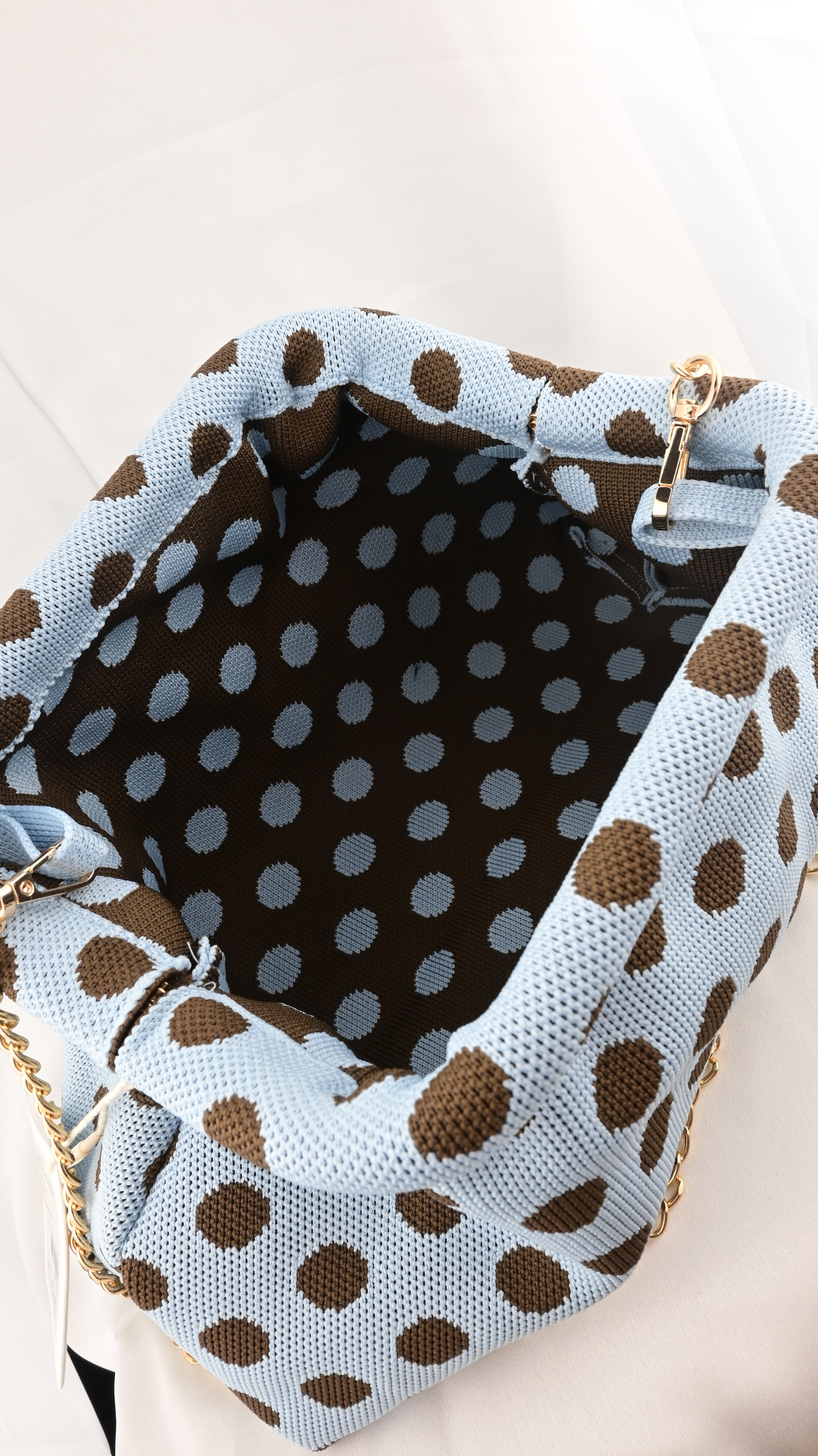 Clutch bag a pois