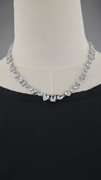 Collana con pietre