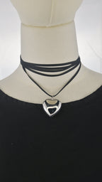 Collana choker con pendente cuore argentato