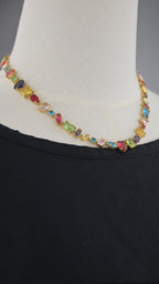 Collana con pietre