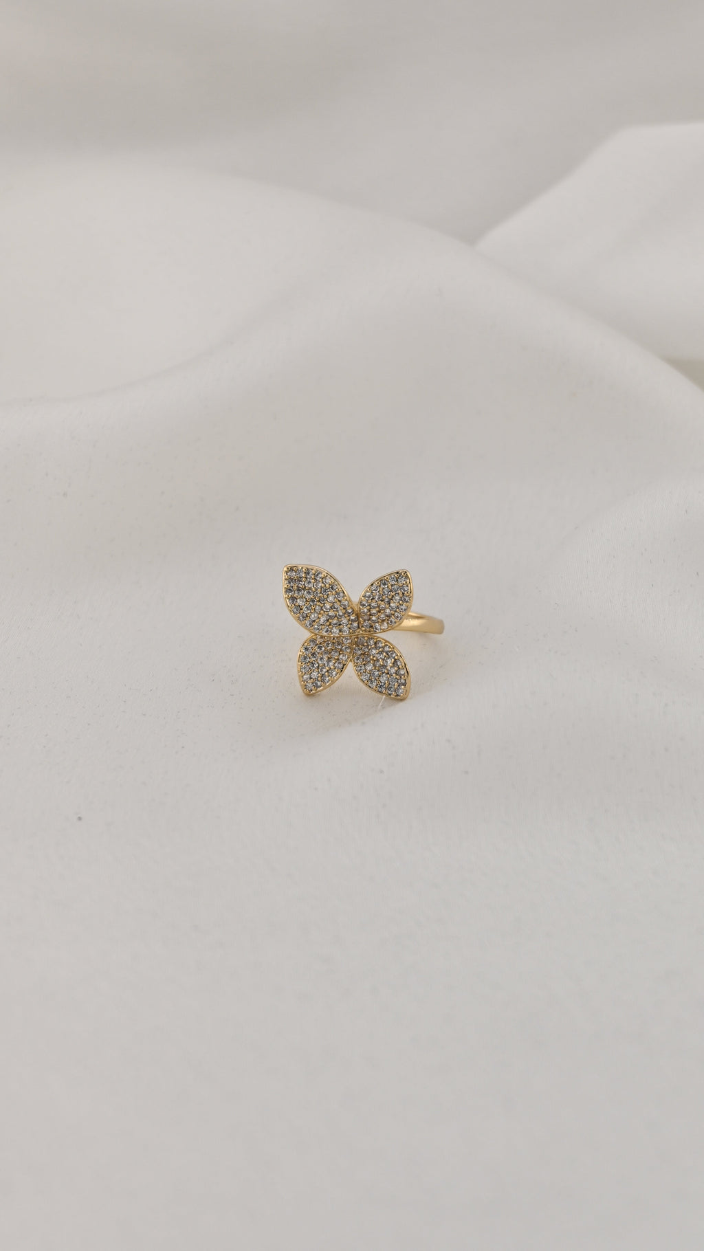 Anello a farfalla