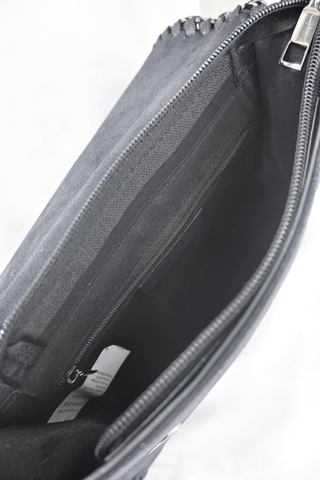 Borsa a tracolla nera effetto scamosciato
