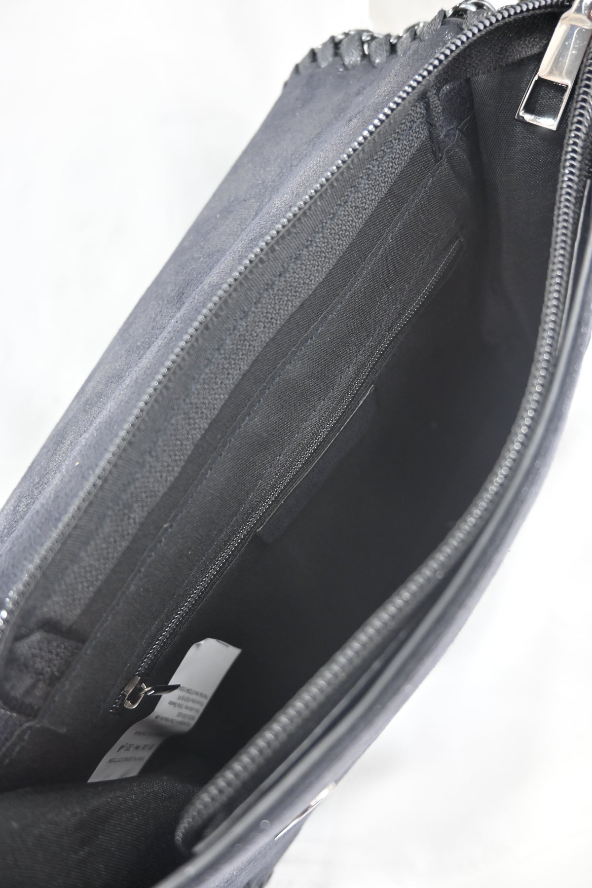 Borsa a tracolla nera effetto scamosciato