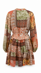 Abito corto a maniche lunghe stile boho